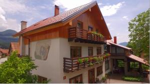 Ljubno_Gostišče_Pevc (1)
